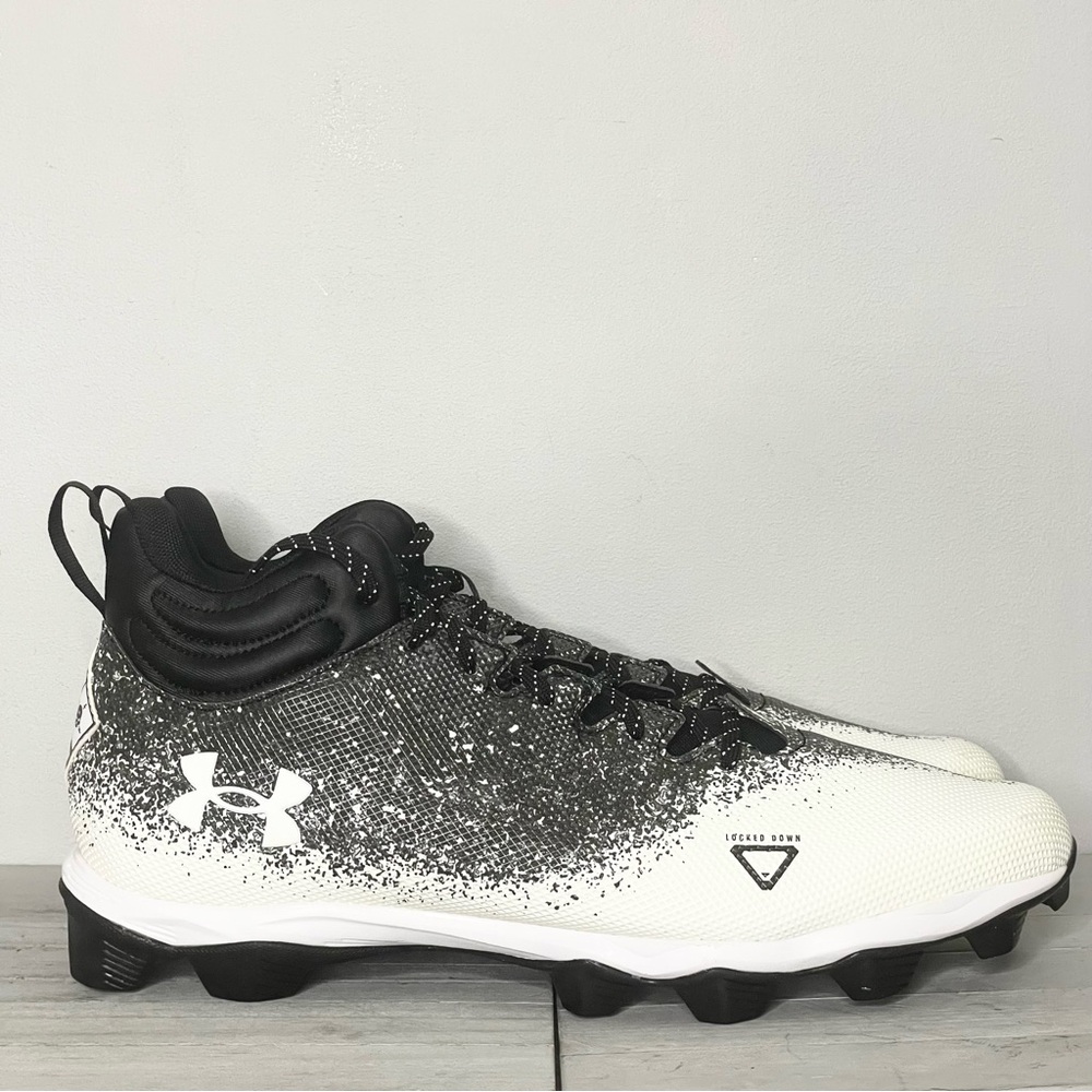 Under Armour Men’s UA Spotlight Franchise RM 2.0 Football Cleats Size 16